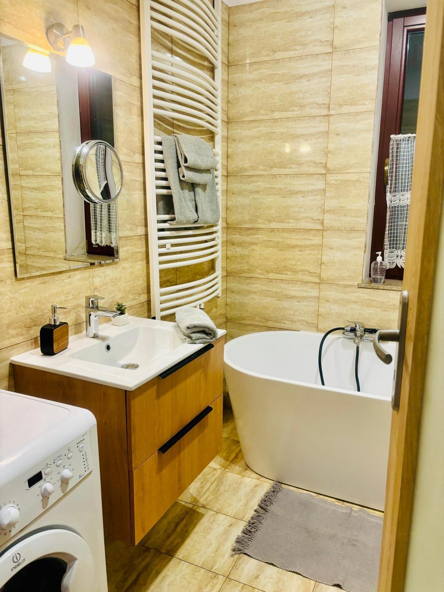 Pohulanka Old - Parking & Balcony Apartment Gdansk