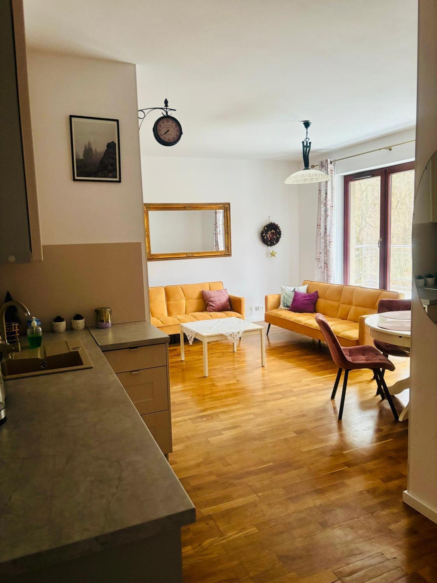 Apartment Pohulanka Old - Parking & Balcony